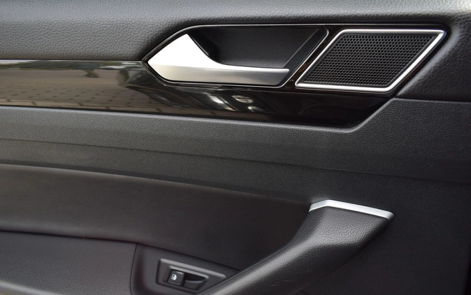 Volkswagen Arteon cena 124900 przebieg: 107200, rok produkcji 2018 z Dobrzyń nad Wisłą małe 742